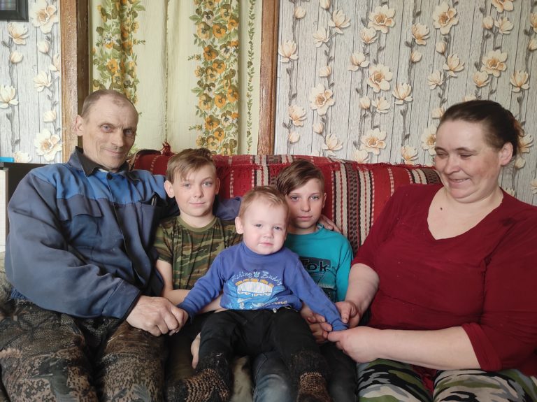 "Мы жили как на пороховой бочке". Но теперь в доме многодетной семьи безопасно