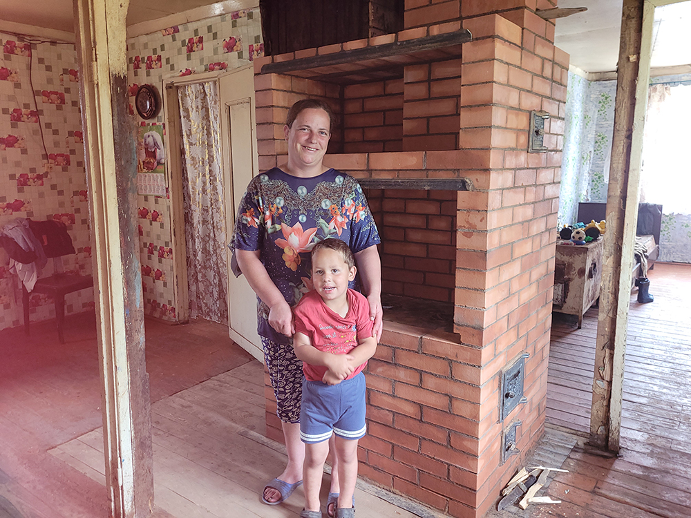 Дым идет из трубы, а не из печки