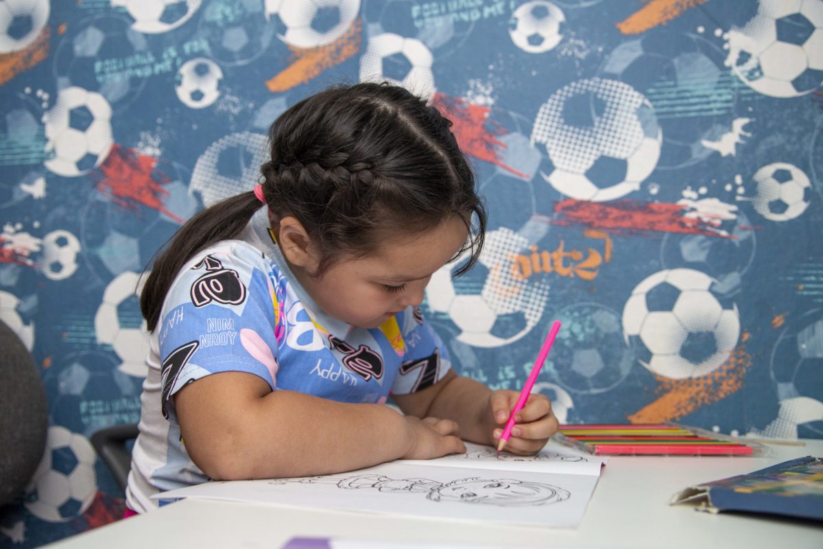 Амина и Руслан вернулись домой к маме