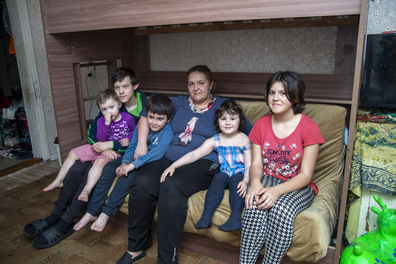 Большая семья снова вместе