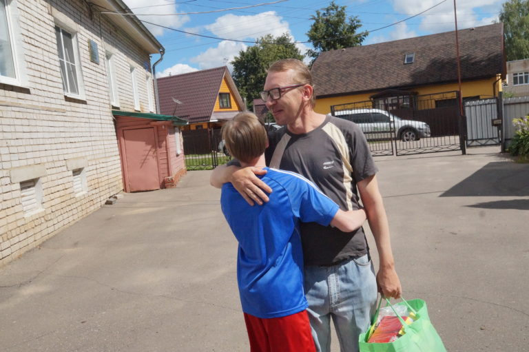 "Мой главный помощник со мной": отец и сын снова вместе