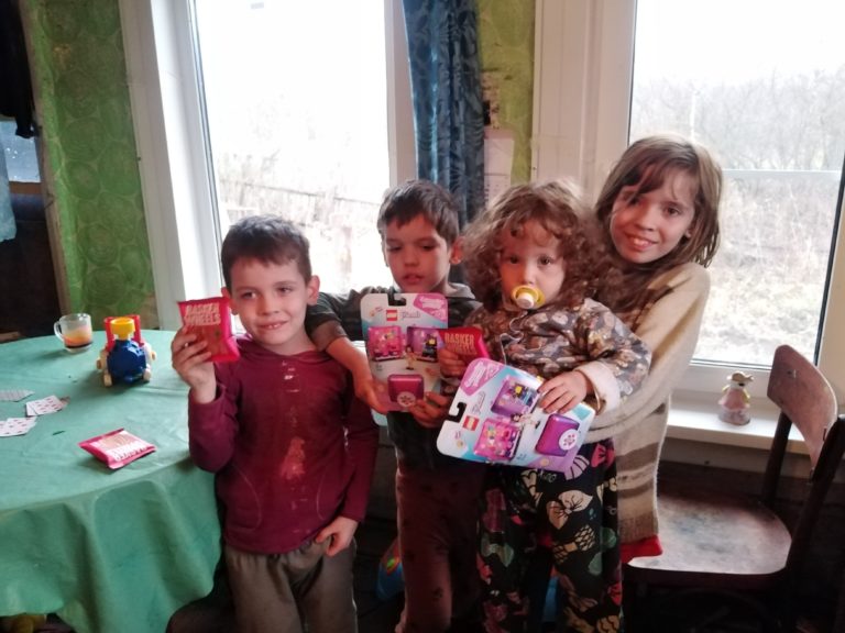 Домашний очаг сохранён. Дети растут в тепле.